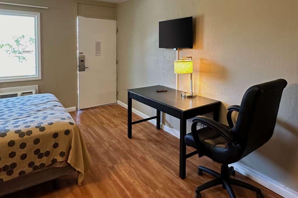 Hotel Econo