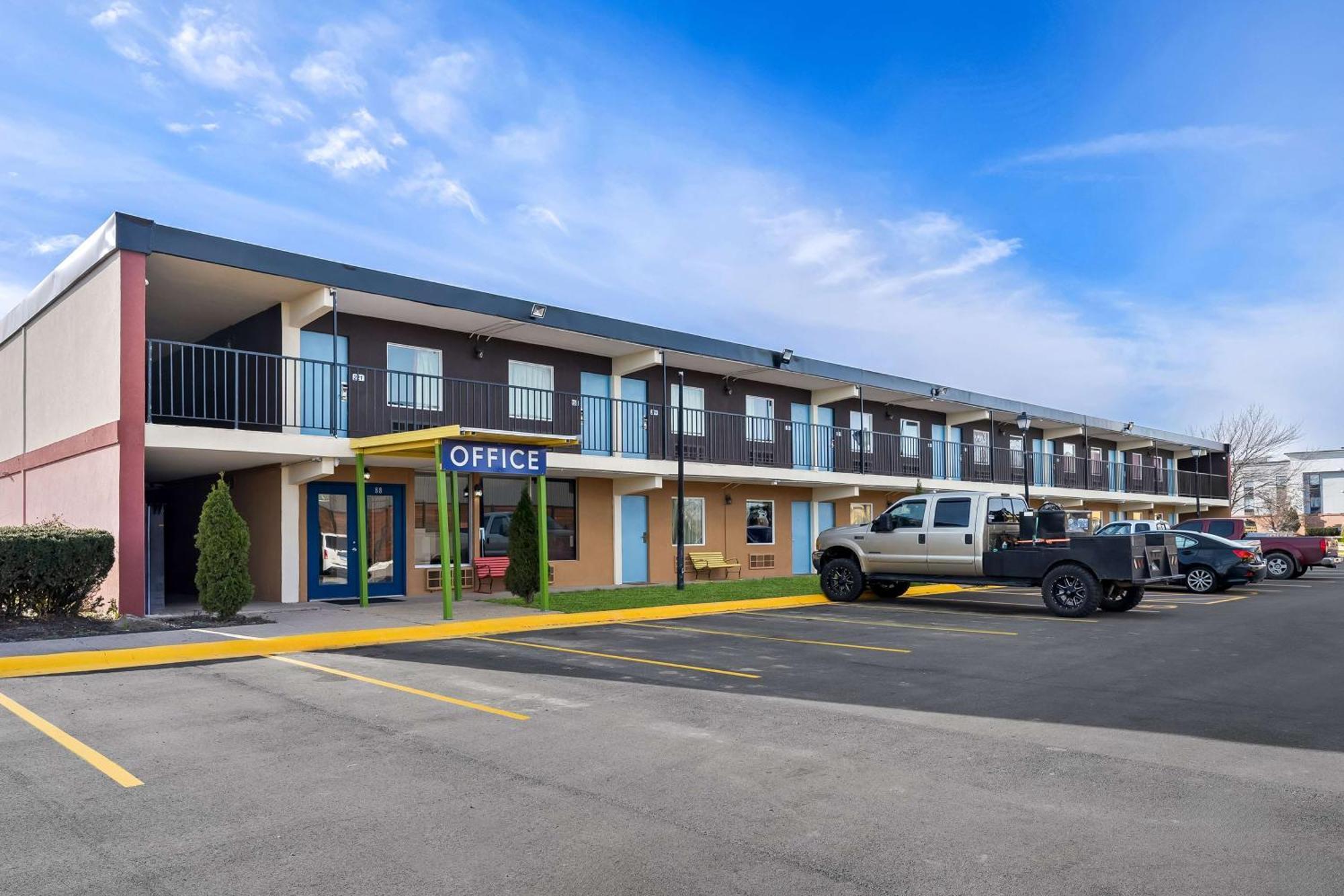 Hotel Econo